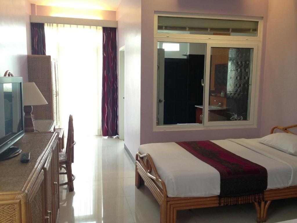 Day Inn Hotel Ban Nongdouang Buitenkant foto